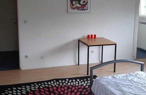 Rungsdorf Apartamento | Bonito estudio con balcón, ubicación céntrica.
