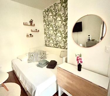 Levallois-Perret Apartamento | Nice studio with a terrace