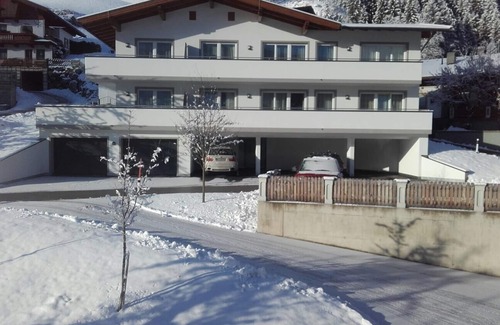 Hippach Apartamento | Bonito - elegante apartamento con vistas a las montañas de Zillertal