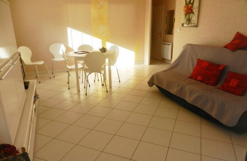 Saint-Mandrier-sur-Mer Apartamento | Agradable T2 de pequeña residencia: jardín sombreado, vista mar, playa cercana