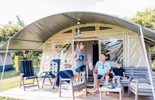 Opende Casa | Bonita tienda de campaña en un camping