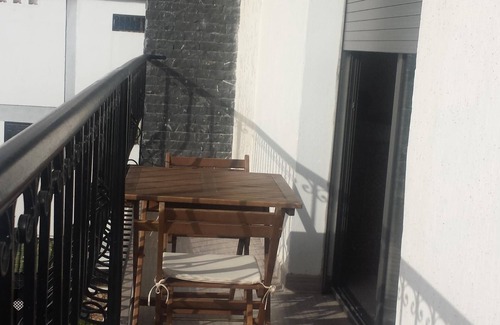 Talborjt Apartamento | Niza tres habitaciones y nueve moderna y bien equipada