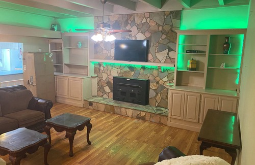 Leesburg Casa | Nice townhome in delightful Leesburg
