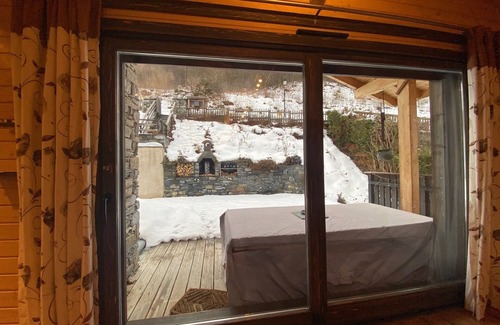 La Perriere Chalet De Esquí | Bonito chalet de madera y piedra en CHAVONNES COURCHEVEL en los Tres Valles