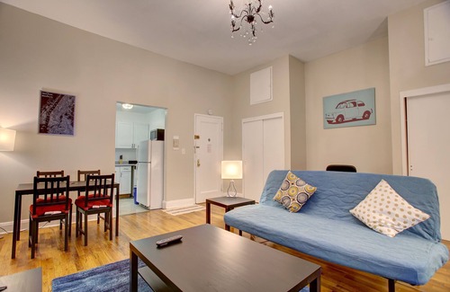 Upper West Side Apartamento | Nicely appointed BIG one bedroom off Central Park