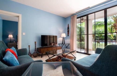 Coco Casa | Nicely Decorated Ground-Floor Unit in Front of Pool at Pacifico in Coco