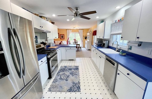 Ocracoke Casa | Nicely Secluded Home, Short Stays Allowed