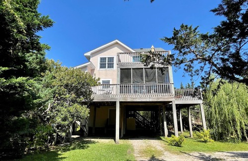 Ocracoke Casa | Nicely Secluded Home, Short Stays Allowed