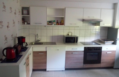Nenndorf Apartamento | Apartamento para no fumadores Seepferdchen Erika Garden Sala de fitness cabina de luz infrarroja Bicicletas WLAN