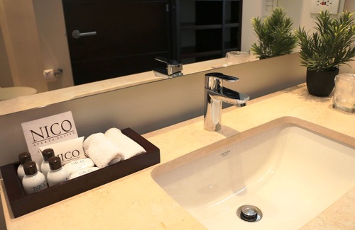Financial District Hotel | Nico ApartaSuites