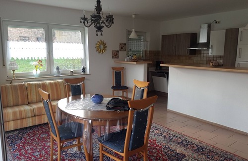 Rehlingen-Siersburg Apartamento | Nicoles Niedschlösschen, 83m², ideal para amantes de la naturaleza, vacaciones activas, instaladores