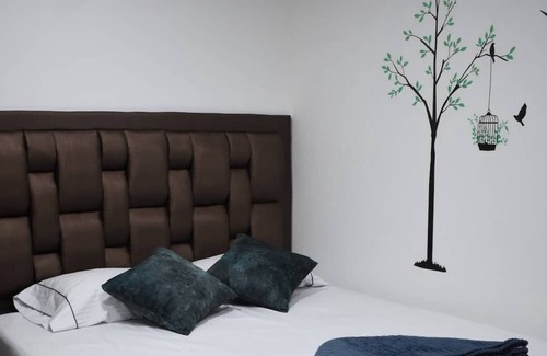 La Castellana Casa | Nido de Loros, Habitación Pechiblanco