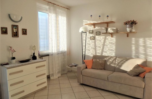 Bellano Apartamento | Nido di Mariangela Holiday Apartment on the Lake