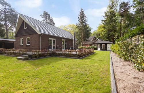 Municipality of Rijssen-Holten Casa | Nieuw Prachtig Vrijstaand Vakantiehuis met Grote Tuin en Vlak bij de Holterberg