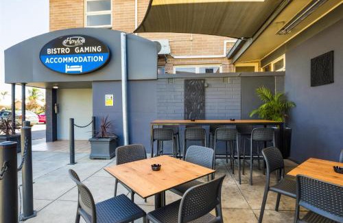 Royal Park Hotel | Nightcap at Hendon Hotel