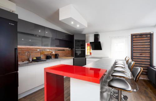 Vizivaros Apartamento | Nightingale Luxury Apartment