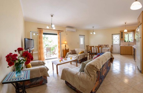Kariotai Casa | Nikis Country House - Lefkada BnB Private Parking
