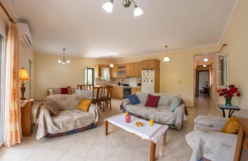 Kariotai Casa | Nikis Country House - Lefkada BnB Private Parking