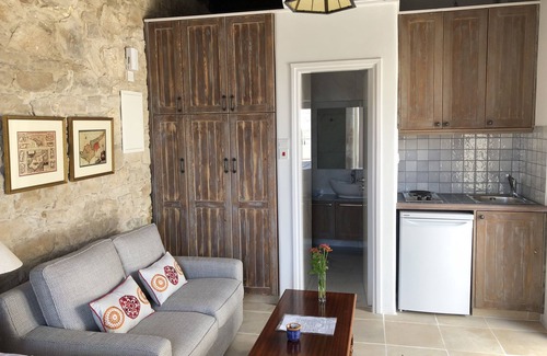 Agios Athanasios Apartamento | Nikis House