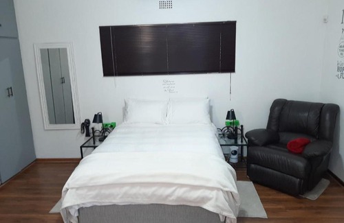 Kimberley Casa | Nikita's Self-catering Haven 2