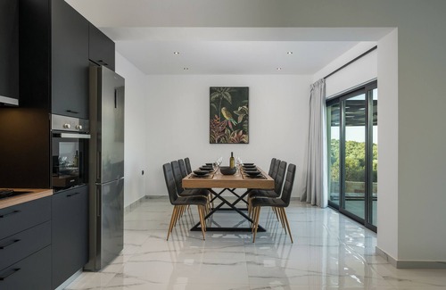 Agia Marina Villa | Nikolioudis Luxury Villa Wine - 900m From Agia Marina Beach