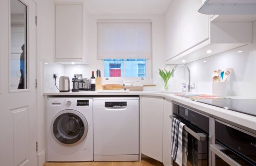 Bath Casa | Nile Mews House - delightful, newly-refurbished, contemporary space