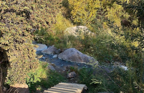 Lo Barnechea Casa | Casa Ñilhue con bosque y río