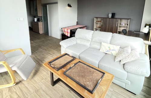 Nimman Condominio | Nimman One Bed with FREE Motorbike - Pool - Gym