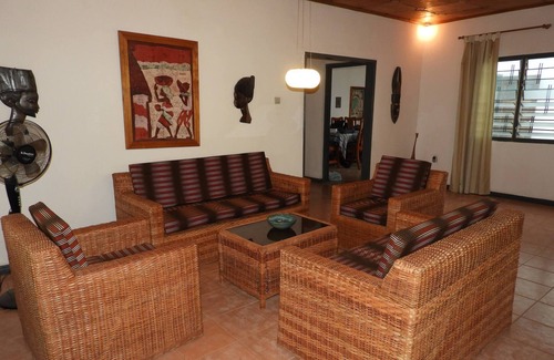 Mallam Casa | Casa de vacaciones de Nimohs, McCarthy Hill-Accra, Ghana, Acs