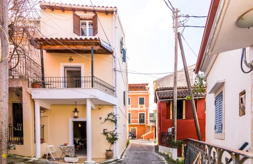 Aleimmatades Apartamento | Nina's Traditional House by Estia