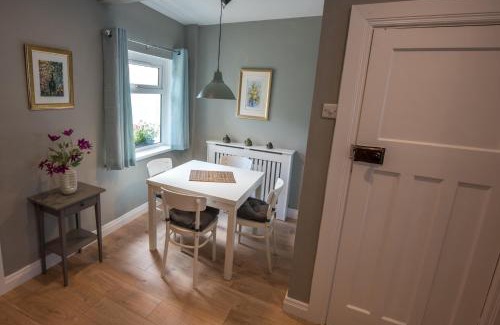 Holywood Casa | Ninety Seven