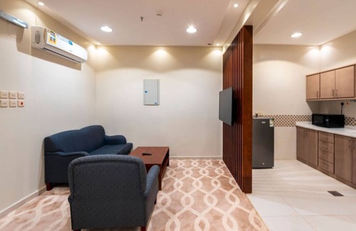 Unaizah Apartamento | Ninety Two