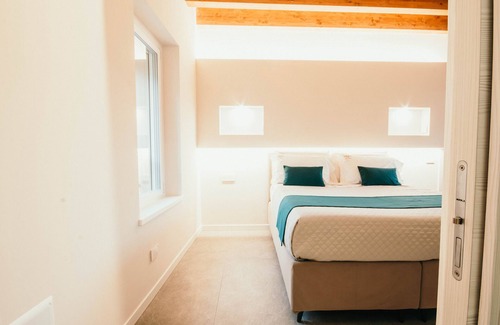 Solcio Cama Y Desayuno | Ninfee Suite in Gio&Leo GuestHouse - Lakeside L&B
