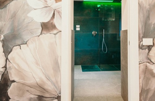 Solcio Cama Y Desayuno | Ninfee Suite in Gio&Leo GuestHouse - Lakeside L&B