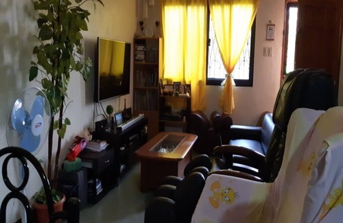 Sorsogon City Casa | La pequeña habitación de Nini en la ciudad de Sorsogon