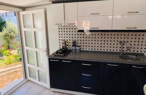 Ildır Koyu Casa | Nino’s Seaview House with Balcony & Garden