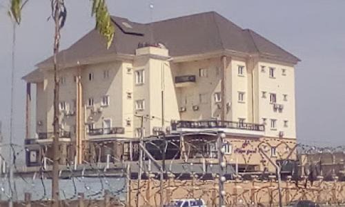 Abuja Apartamento | Nippon Grand Hotels - 3 Bd Apartment