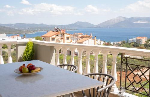 Kymi-Aliveri Casa | Nireas Blue Balcony by Raise