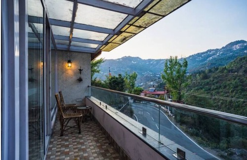 Mussoorie Apartamento | Nirvana Holiday Apartment - 04 Bedroom with Living