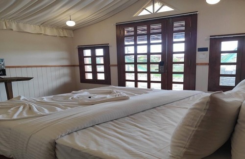 Rajpipla Hotel | Nirvana Resort and Restaurant