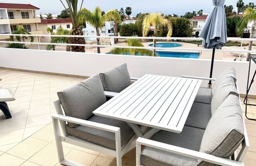 Ayia Napa Apartamento | RTL 008 Nissi Sunrise apartamento de dos habitaciones a pocos pasos de NissiBeach.