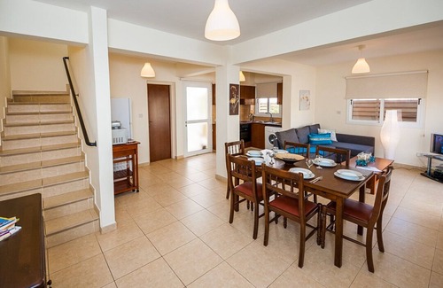 Ayia Napa Villa | Nissi Beach holiday villa - rentprivatevillas 003