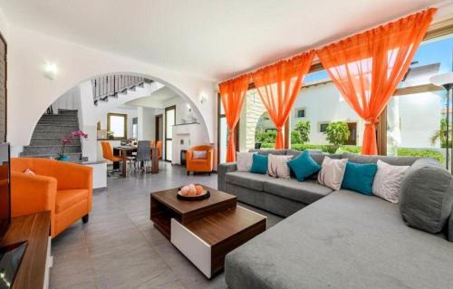 Ayia Thekla Villa | Nissi beach with pool Ayia Thekla "kymma 15" 3bed room