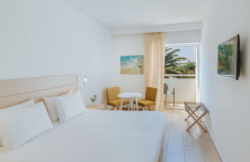 Ayia Napa Hotel | Nissi Park Hotel