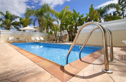 Ayia Napa Villa | Nissi Sapphire Villa