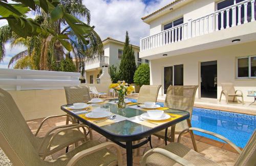 Ayia Napa Villa | Nissi Sapphire Villa
