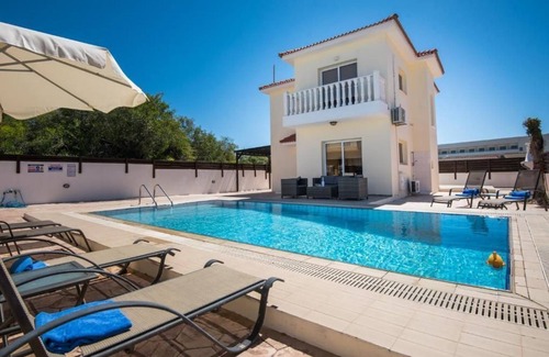 Ayia Napa Villa | Nissi Villa Crystal 4 Bedroom with Private Pool in Agia Napa
