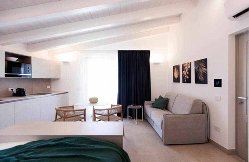Castellammare del Golfo Apartamento | NITI - Penthouse with Jacuzzi Castellammare/Center