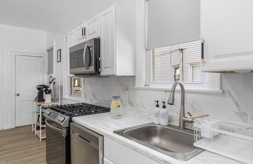 Passaic Casa | NJ's Cozy Casa Oasis - Entire home for groups/families!