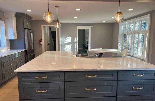 Orange Casa | NJ Suburban Retreat - Direct train to NYC - Train station half a mile walk!!